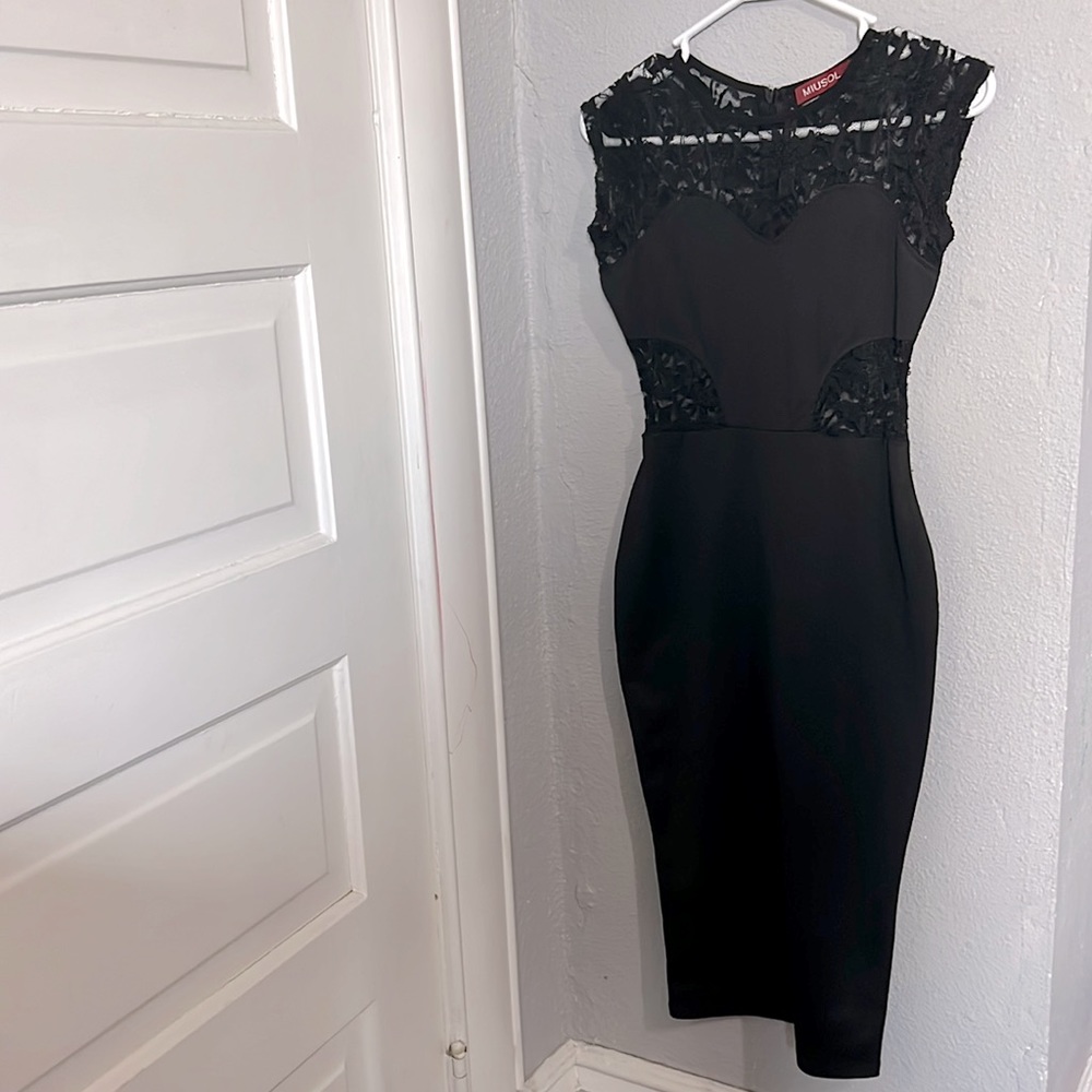 Gorgeous Black Dress with Lace